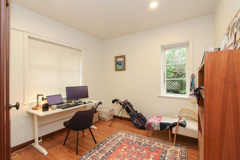 Photo of property in 118 Cashmere Avenue, Khandallah, Wellington, 6035