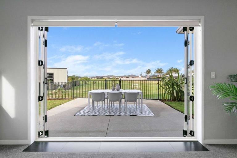 Photo of property in 16 Manuka Street, Papamoa Beach, Papamoa, 3118