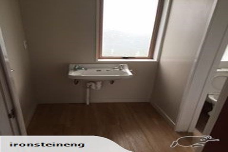 Photo of property in 1/382 Main Road North, Bay View, Napier, 4104