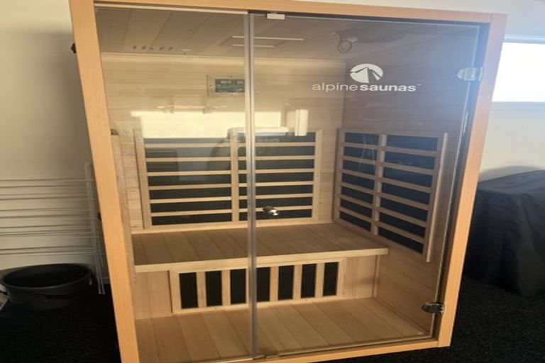 Photo of property in 3 Trysail Place, Whitby, Porirua, 5024