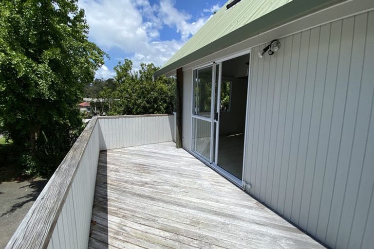 Photo of property in 2/555 East Coast Road, Browns Bay, Auckland, 0630