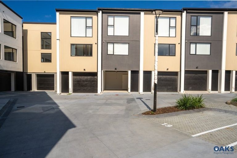 Photo of property in 8 Hinonga Loop, Silverdale, 0932