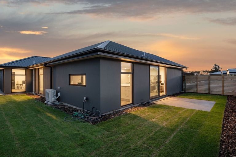 Photo of property in 20 Eccles Place, Halswell, Christchurch, 8025