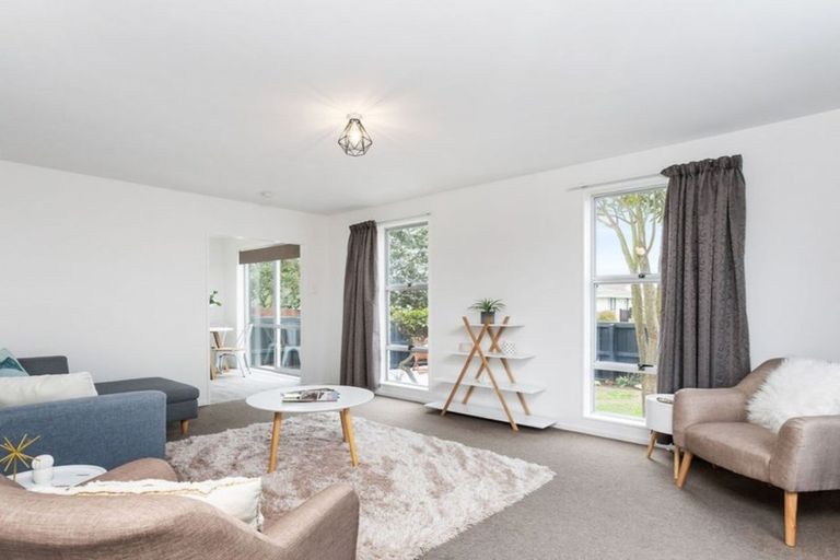 Photo of property in 1/8 Ashwood Street, Parklands, Christchurch, 8083