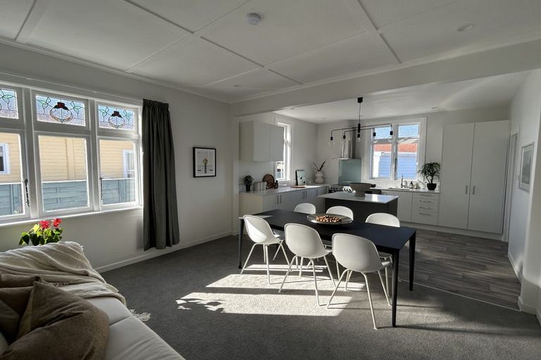 Photo of property in 36 Stone Street, Miramar, Wellington, 6022