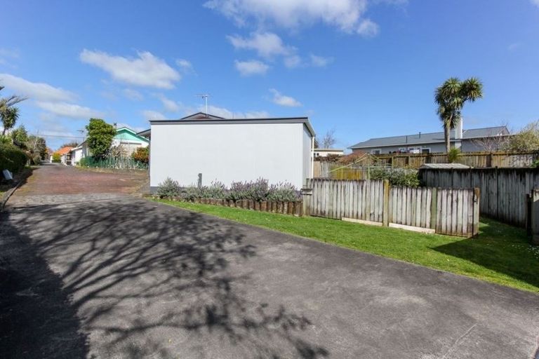 Photo of property in 4/311 Carrington Street, Vogeltown, New Plymouth, 4310