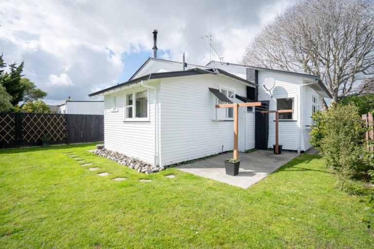 Photo of property in 71 Ferguson Street, Awapuni, Palmerston North, 4412