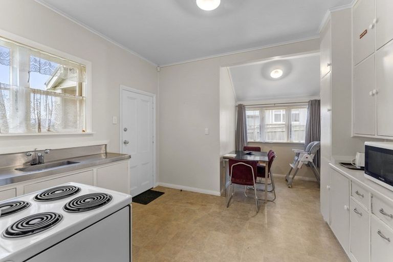 Photo of property in 38 Marine Parade, Otaki Beach, Otaki, 5512