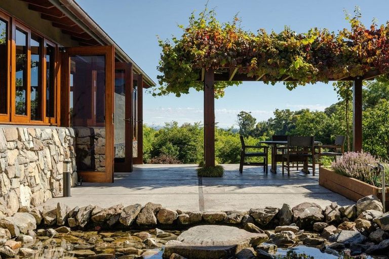 Photo of property in 54 Lane Road, Havelock North, 4130