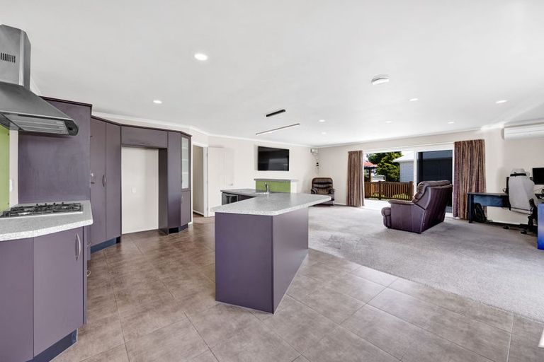 Photo of property in 30 Oberon Street, Stratford, 4332