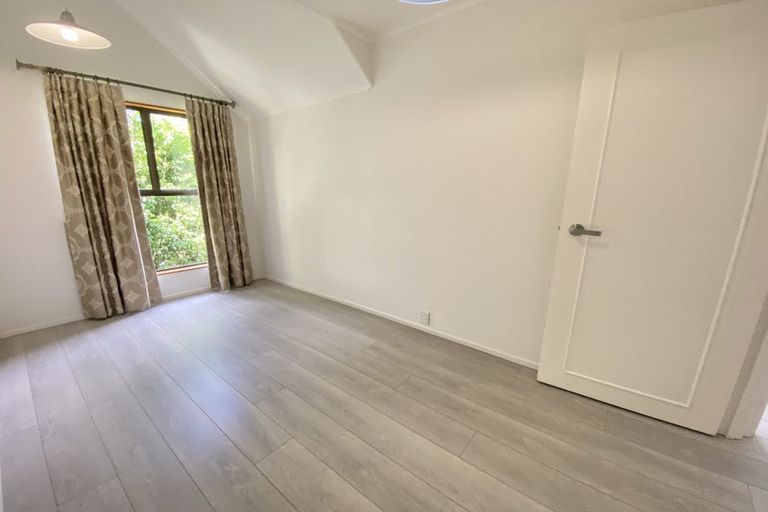 Photo of property in 36 Murvale Drive, Bucklands Beach, Auckland, 2014