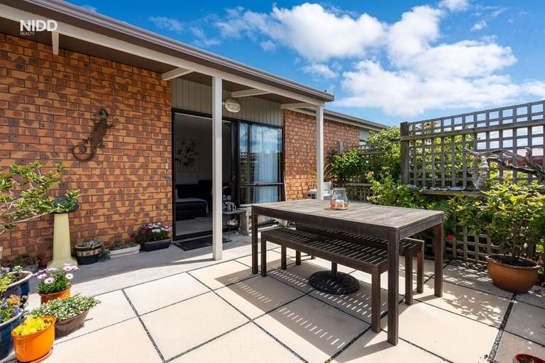 Photo of property in 27c Oxford Street, South Dunedin, Dunedin, 9012