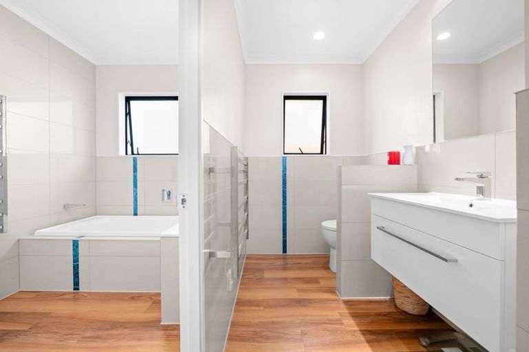 Photo of property in 22 Dorchester Place, Nawton, Hamilton, 3200