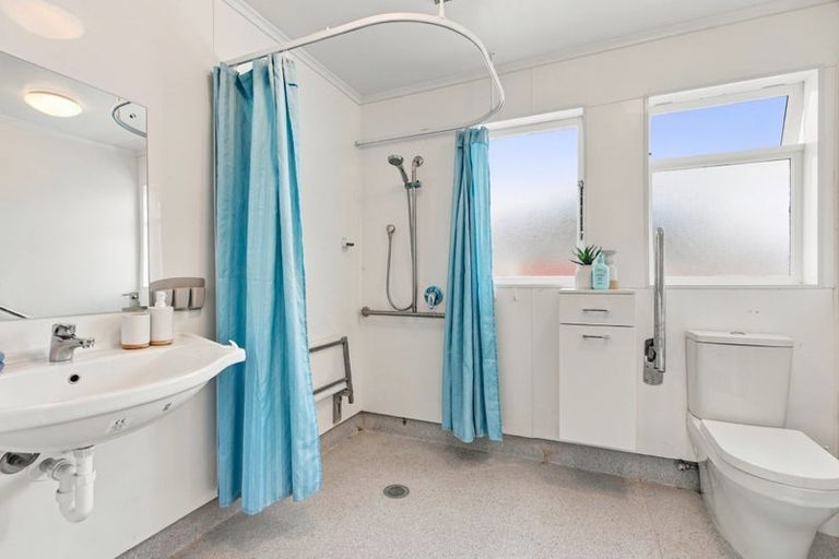 Photo of property in 11 Gray Avenue, Te Puke, 3119