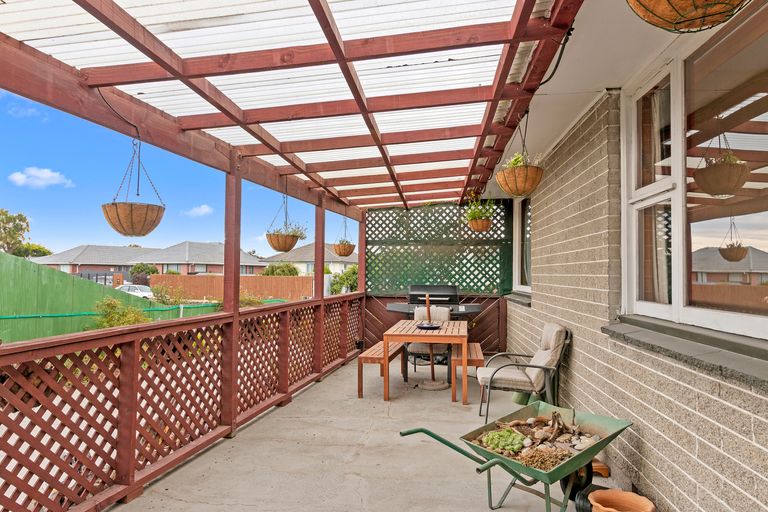 Photo of property in 34 Dunstan Crescent, Hornby, Christchurch, 8042