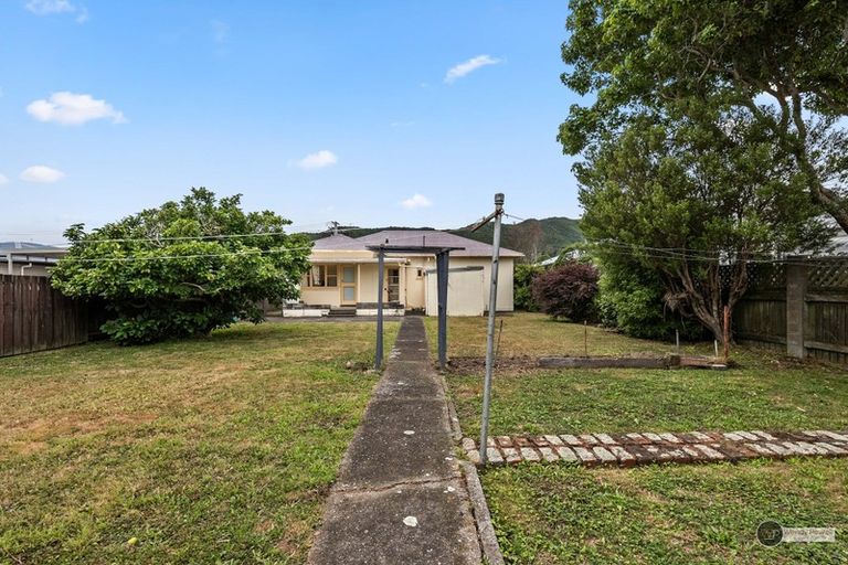Photo of property in 3 Junction Street, Fairfield, Lower Hutt, 5011