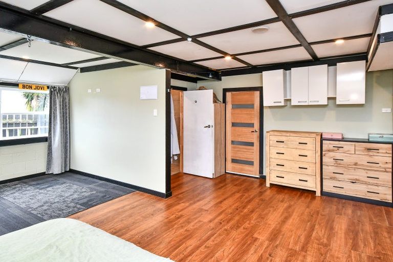 Photo of property in 516a Great South Road, Rosehill, Papakura, 2113