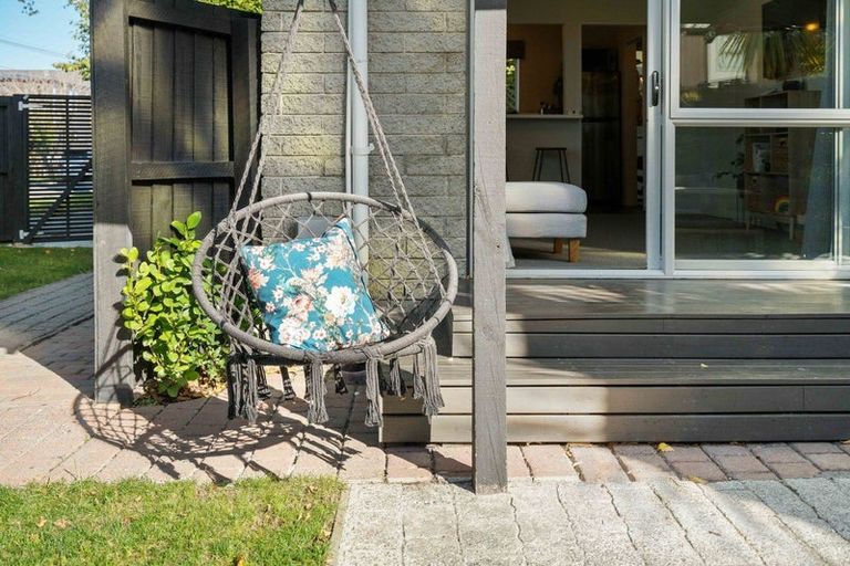 Photo of property in 1/53 Mathesons Road, Phillipstown, Christchurch, 8011