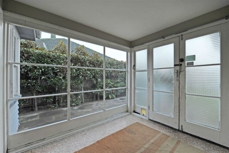 Photo of property in 202 Weston Road, St Albans, Christchurch, 8052