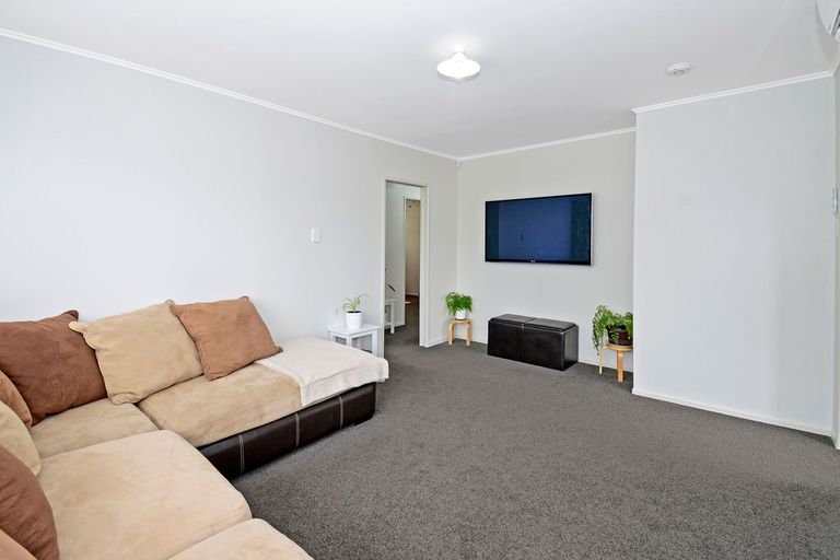 Photo of property in 57 Tatariki Street, Rosehill, Papakura, 2113