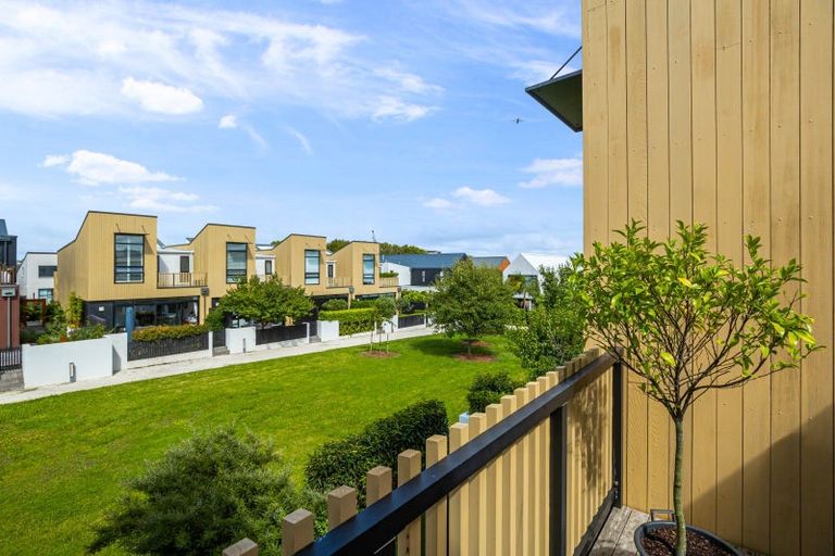 Photo of property in 23 Isitt Road, Hobsonville, Auckland, 0616