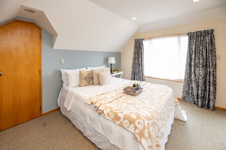 Photo of property in 2/48 Colwyn Street, Bryndwr, Christchurch, 8053