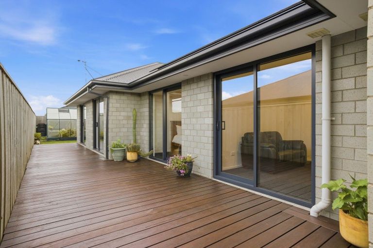 Photo of property in 25 Chris Drive, Rolleston, 7614