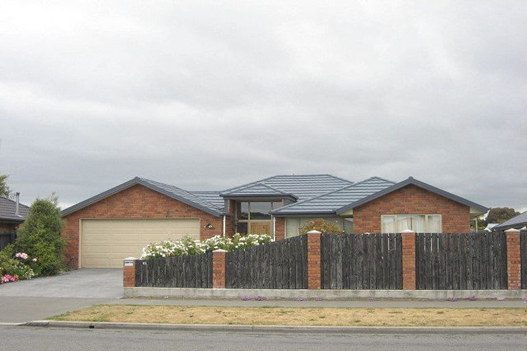 Photo of property in 62 Broadhaven Avenue, Parklands, Christchurch, 8083