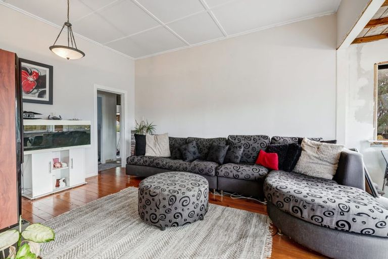 Photo of property in 24 Jean Place, Stanmore Bay, Whangaparaoa, 0932