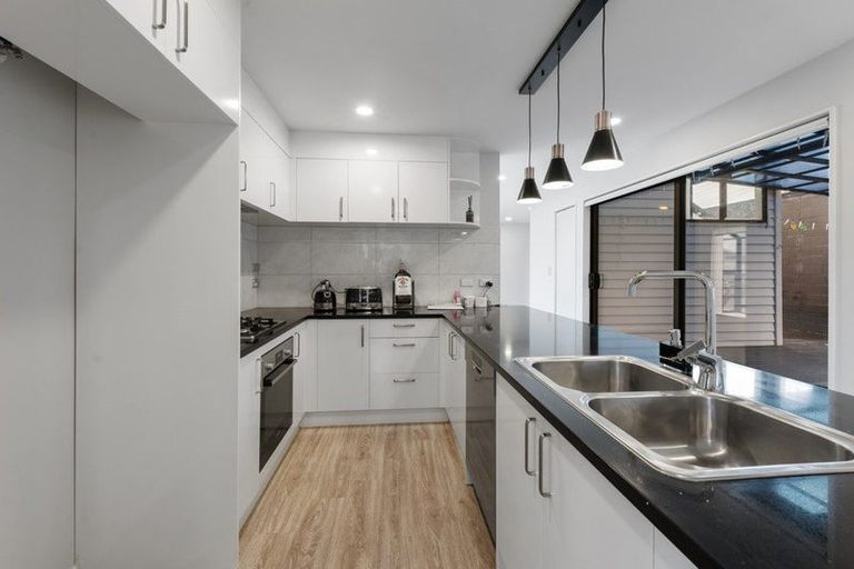 Photo of property in 49 Matata Drive, Takanini, 2112