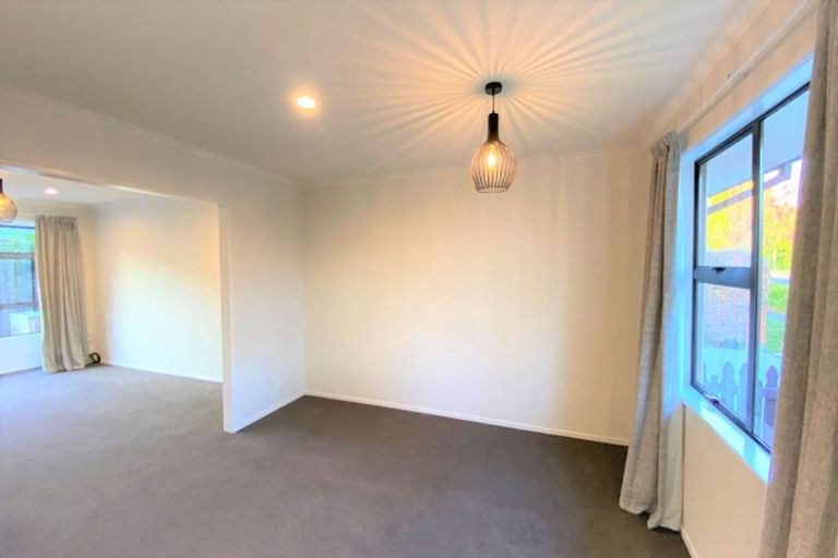 Photo of property in 2 Thorrington Road, Cashmere, Christchurch, 8022