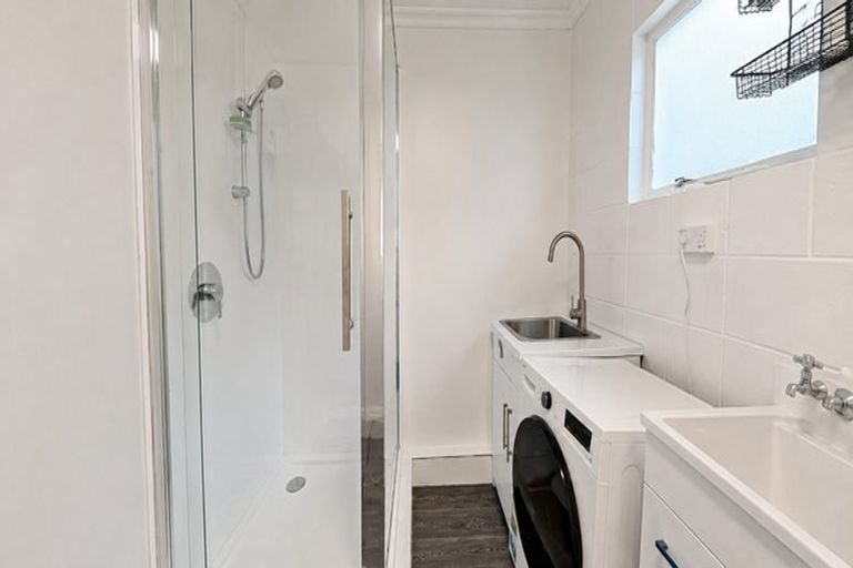 Photo of property in 102 Martin Street, Wallaceville, Upper Hutt, 5018