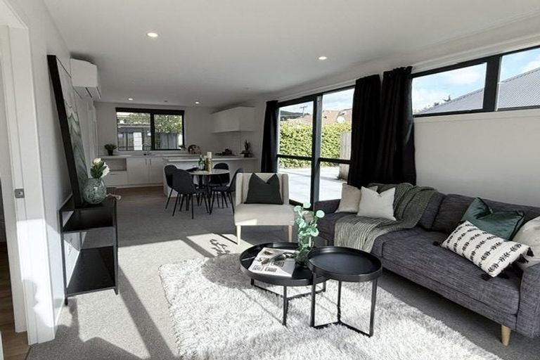 Photo of property in 4b Bathurst Street, Silverstream, Upper Hutt, 5019