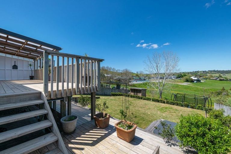 Photo of property in 21 Brigitte View, Snells Beach, 0920
