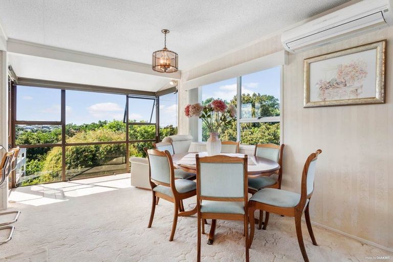 Photo of property in 37 Sartors Avenue, Northcross, Auckland, 0630