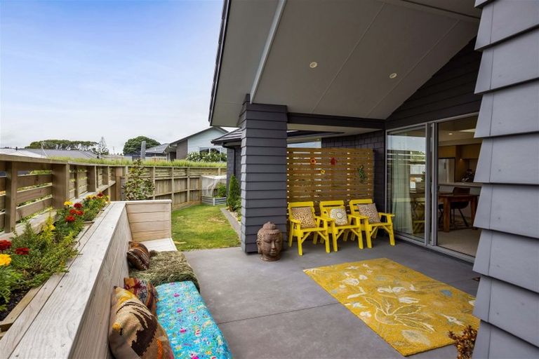 Photo of property in 5 Ashwood Lane, Bell Block, New Plymouth, 4312