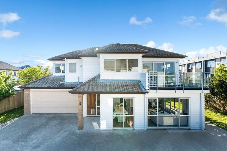Photo of property in 7 Merlot Way, Te Atatu South, Auckland, 0610