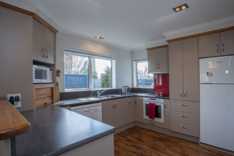 Photo of property in 12 Calder Place, Winton, 9720