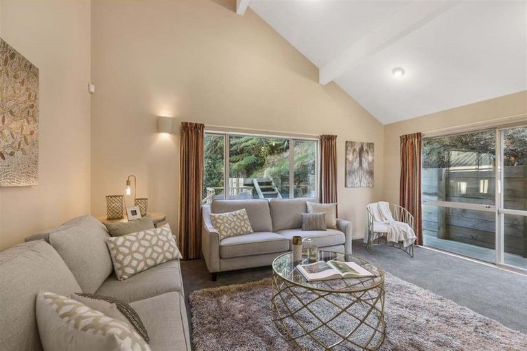 Photo of property in 20 Kimberley Way, Khandallah, Wellington, 6035