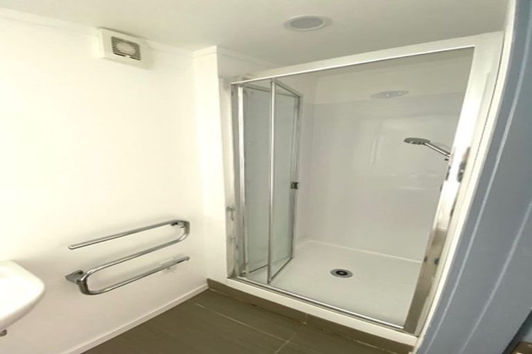 Photo of property in 14 Alan Avenue, Henderson, Auckland, 0610