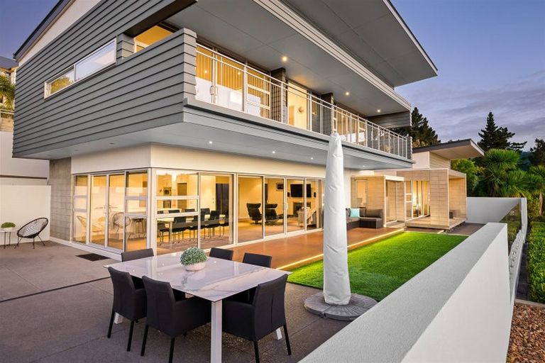 Photo of property in 6 Yelverton Place, Huntsbury, Christchurch, 8022