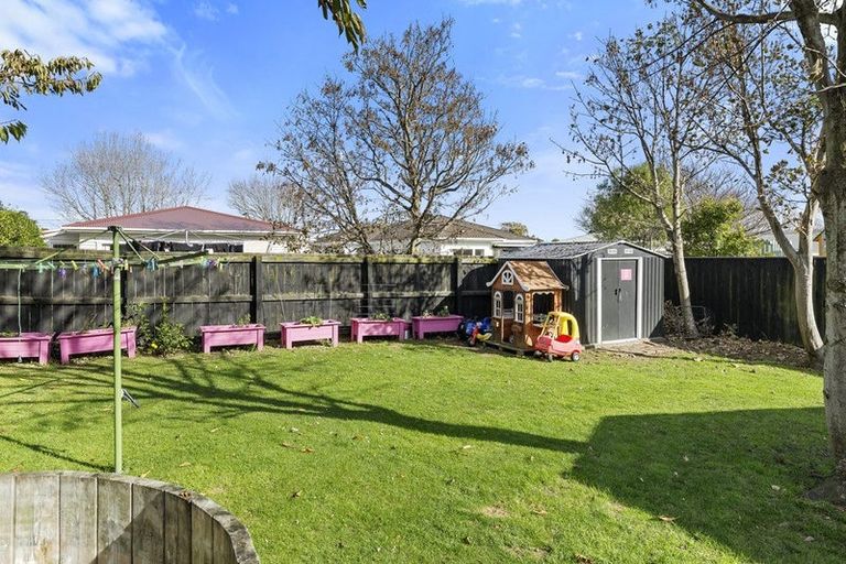 Photo of property in 17 Kingston Street, Boulcott, Lower Hutt, 5011
