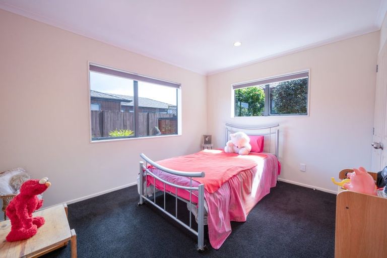 Photo of property in 64a Clevedon Road, Papakura, 2110