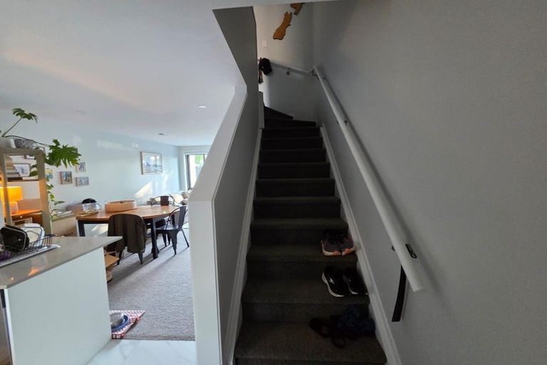 Photo of property in 9/3 Fairdale Place, Birkdale, Auckland, 0626