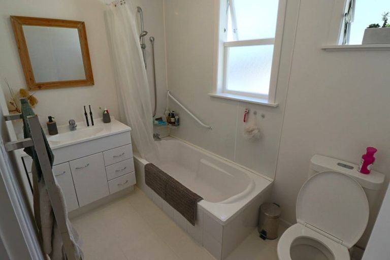 Photo of property in 46 Melba Street, Beach Haven, Auckland, 0626