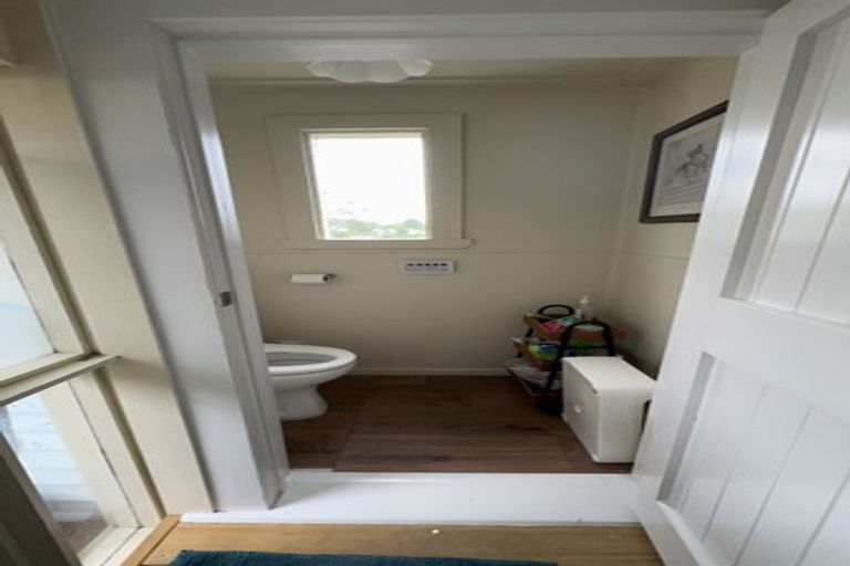 Photo of property in 37 Puriri Street, Helensville, 0800