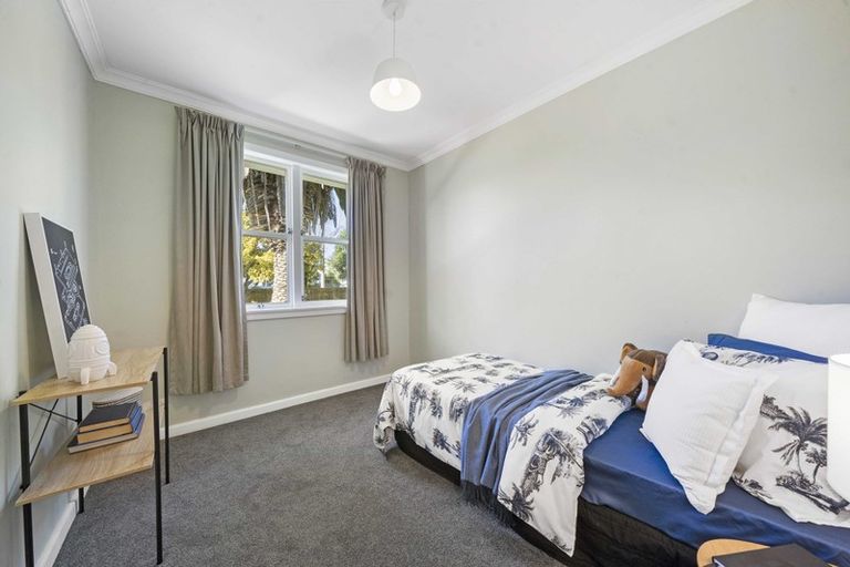 Photo of property in 25 Hammond Street, Bulls, 4818