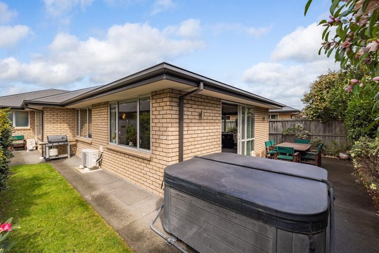 Photo of property in 3a Annies Lane, Aidanfield, Christchurch, 8025
