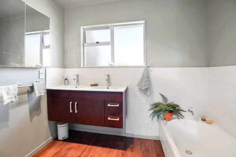 Photo of property in 229 Racecourse Road, Cambridge, 3493