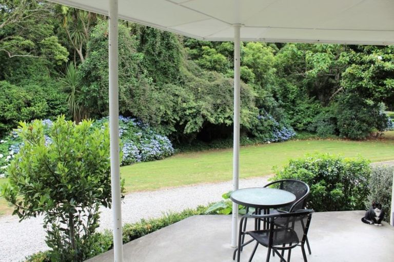 Photo of property in 94 Pa Valley Road, Alfredton, Eketahuna, 4996